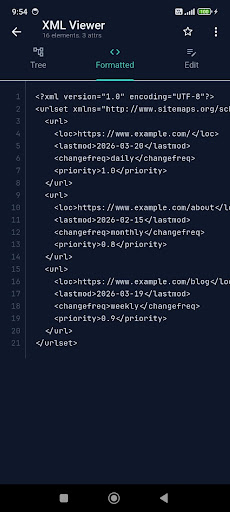Real-time error highlighting showing a missing closing tag in red while editing